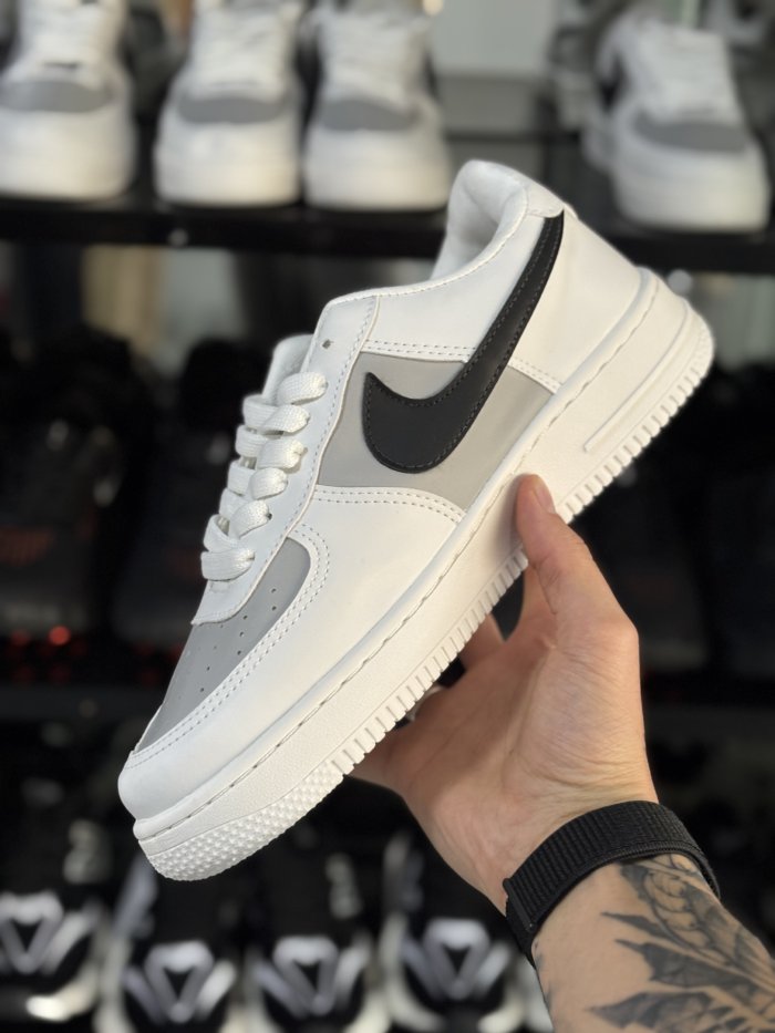 A.Force branco com cinza